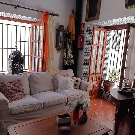 Casa Fina Ruiz *