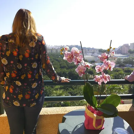 Victoria Playa Hotel 4*