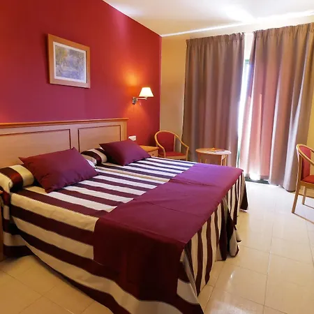 Victoria Playa 4*