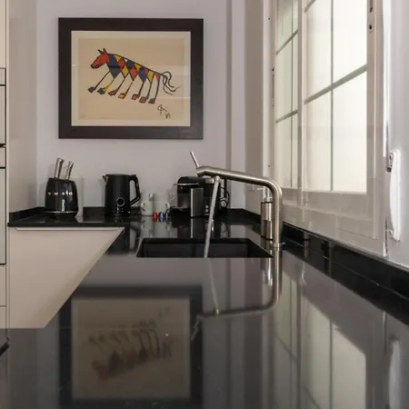 Luxury Penthouse: The Beacon At Punta De La Mona