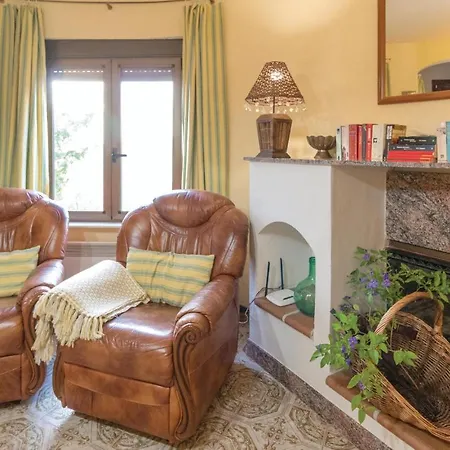Beautiful In With Kitchen Holiday home *