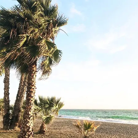 Sea Romantic Beachfront Cotobro Beach, Apartment *