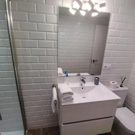 Bonito Piso Recien Reformado Con Zona De Parking * Almuñécar