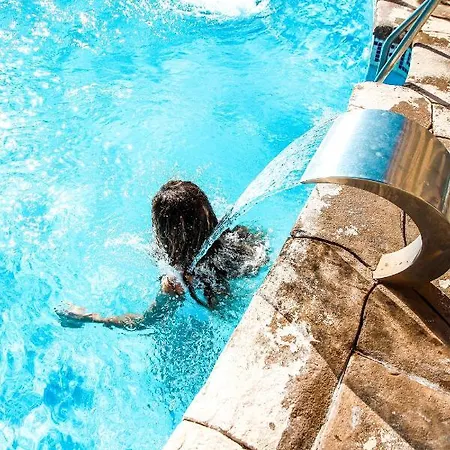 Victoria Playa Hotel 4*