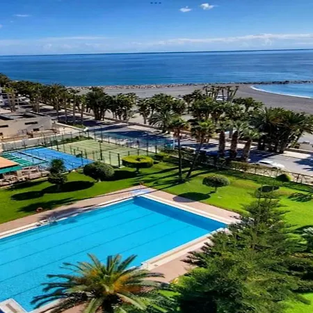 Apartment Gondolas Playa Vistamar *