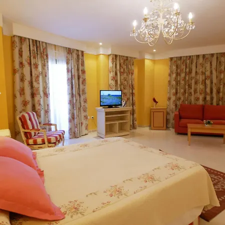 Hotel Victoria Playa 4*
