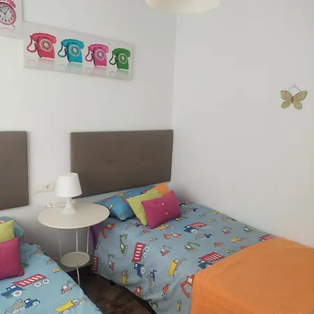 Piso Centrico Con Piscina Y Cochera Apartamento