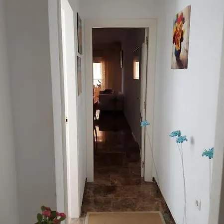 Piso Centrico Con Piscina Y Cochera *