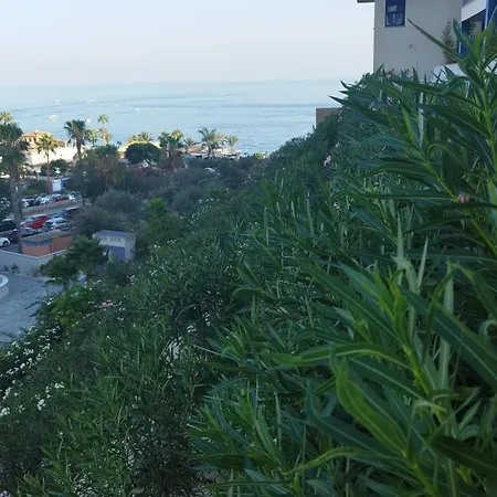 Vistas De Ensueno Junto Al Mar Almuñécar