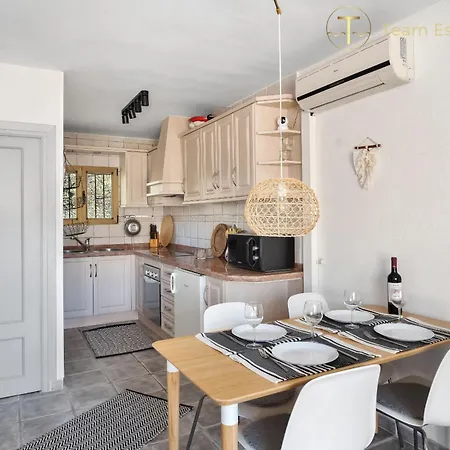 Apartamento Cozy Near And Restaurants Almuñécar