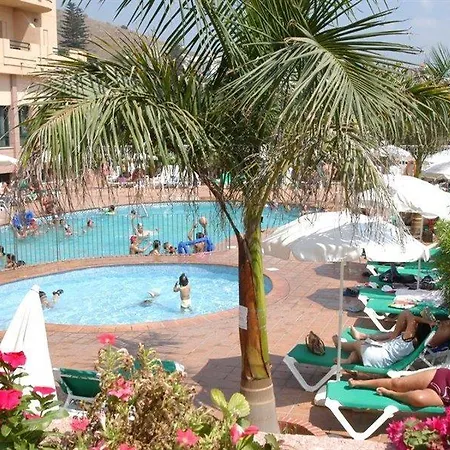 Victoria Playa Hotel