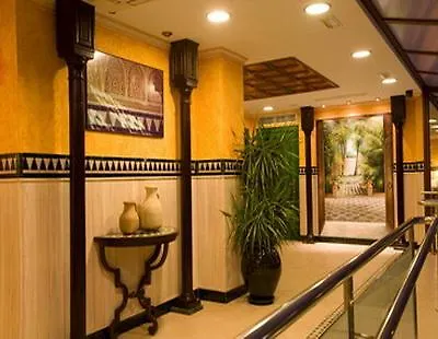 Noy Hotel 3*