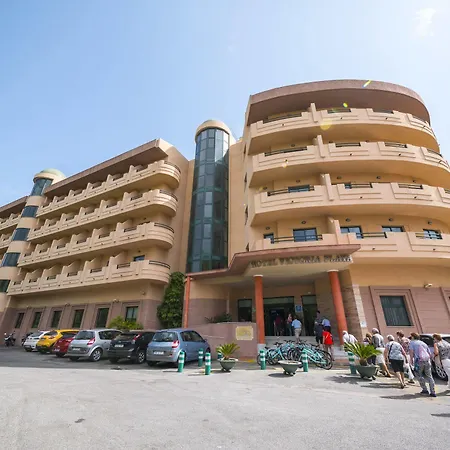 Victoria Playa Hotel 4*