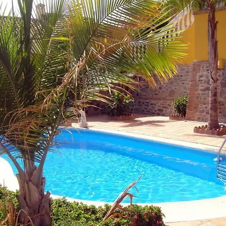 Con Piscinas Y Vistas De Ensueño Сasa de vacaciones