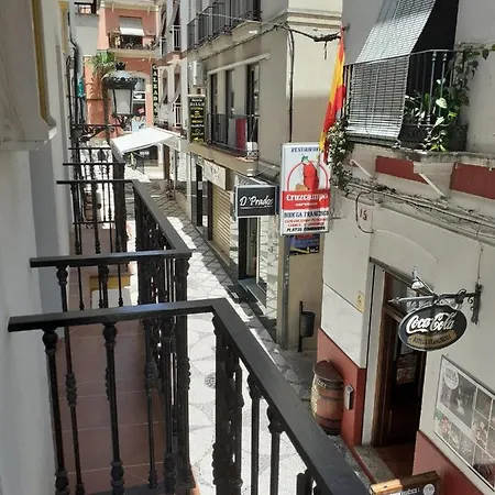 Apartamento En Calle Real * Almunecar