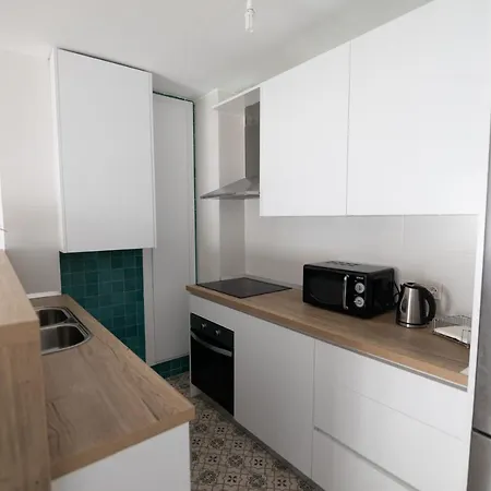 Piso Con Terraza Muy Cercano A La Playa Appartement