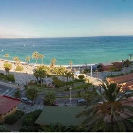 Escapada romantica con vistas al mar y a la ciudad en Almunecar Granada España Apartamento *