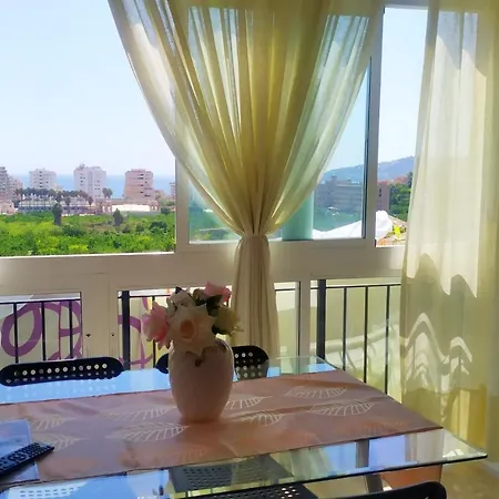 Escapada romantica con vistas al mar y a la ciudad en Almunecar Granada España Almuñécar