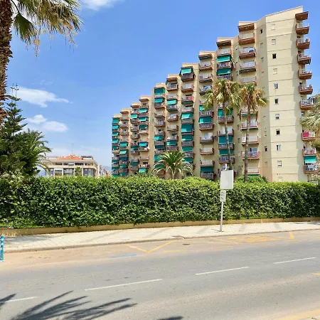 Genial En 1a Línea De Playa Con Piscina Apartamento