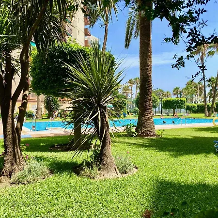 Genial En 1a Línea De Playa Con Piscina Apartamento