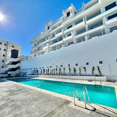 Icon Deluxe Marina Views Apartment