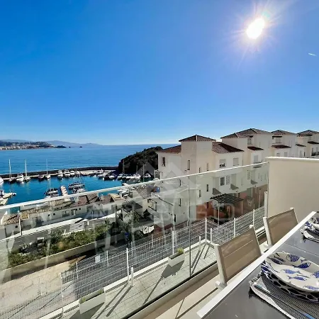 Icon Deluxe Marina Views Apartment