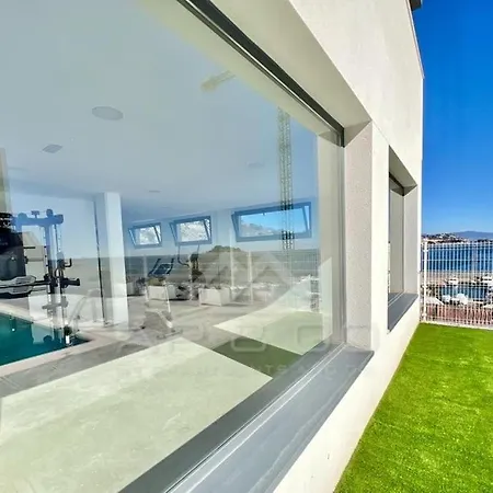 Icon Deluxe Marina Views Apartment Almuñécar