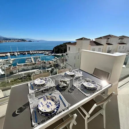 Icon Deluxe Marina Views Apartment