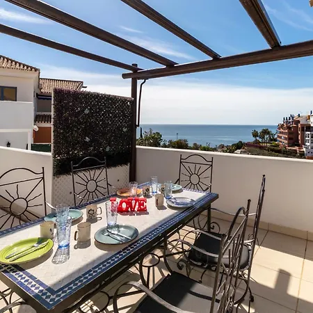 Rentitspain Atico Con Terraza Al Mar En Almunecar