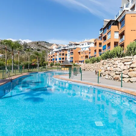 Rentitspain Atico Con Terraza Al Mar En * Almunecar