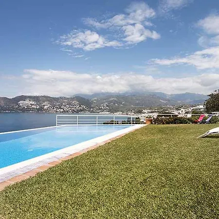 Holiday home Casa Lumar