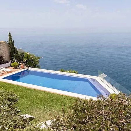 Casa Lumar Holiday home *