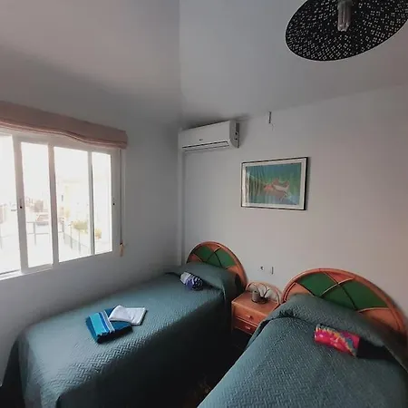 Apartment Renovated Townhouse Close To Center Almunecar