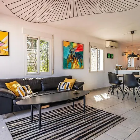 Lovely In With Kitchen