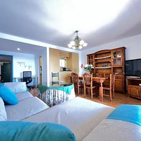 Pushe Playa Velilla & Tradition 3 Apartamento *