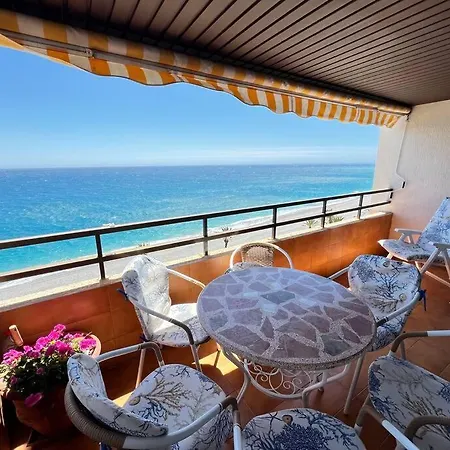 Apartamento Pushe Playa Velilla & Tradition 3 *