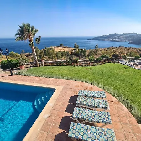 Dalias Villa *