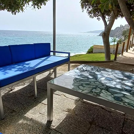 Casa Cuartel El Delfin *