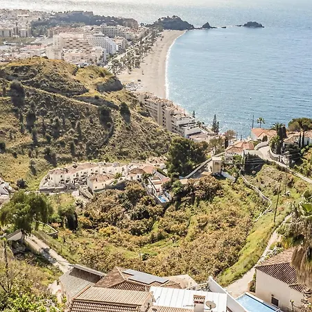 Holiday home Stunning In With House Sea View