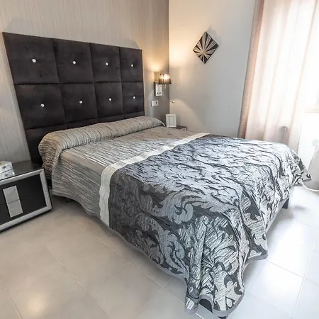 Ct 383 Gr - Faro's Almuñecar Beachfront For 4 Apartment