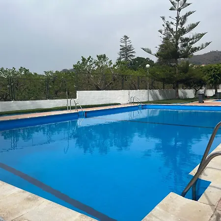 En Con Piscina Comunitaria Apartment *