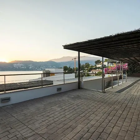 Cala Almijara Villa *