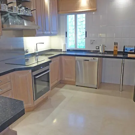 Lemon Tree - Amazing Sea Views Villa *