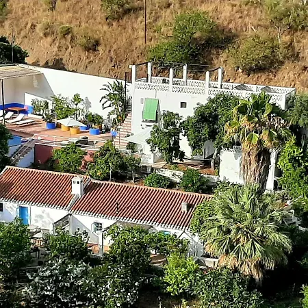 Rural El Oasis Bed & Breakfast Almuñécar
