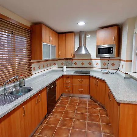 Apartamento Center Paseo Apartment: Renovated With Double Garage