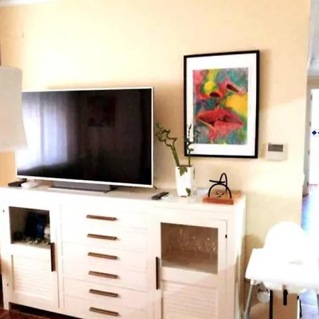 Center Paseo Apartment: Renovated With Double Garage Apartamento *