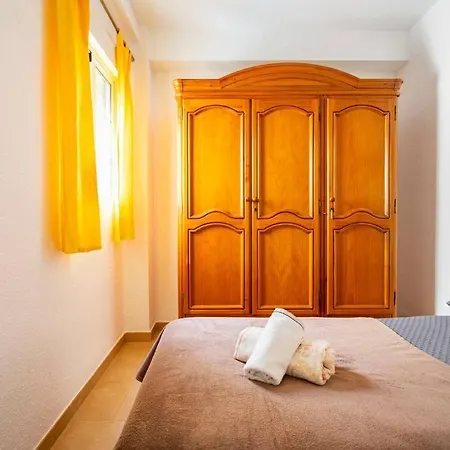 Piso Centrico. Apartamento Almunecar
