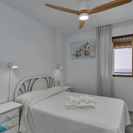 El Rompeolas Appartement *