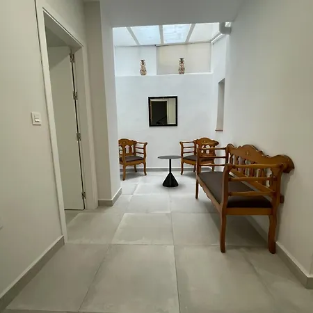 Casa Amplia Ideal En Pleno Centro Del Casco Historico De Apartment