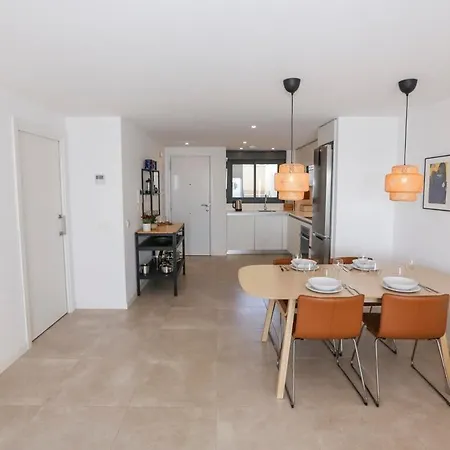 Icon Luxury Seaview Marina Apartment